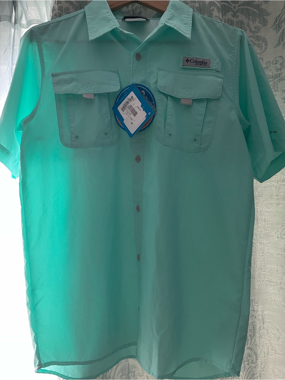 NWT Columbia PFG Short Sleeved Button-Down Shirt in Mint Color